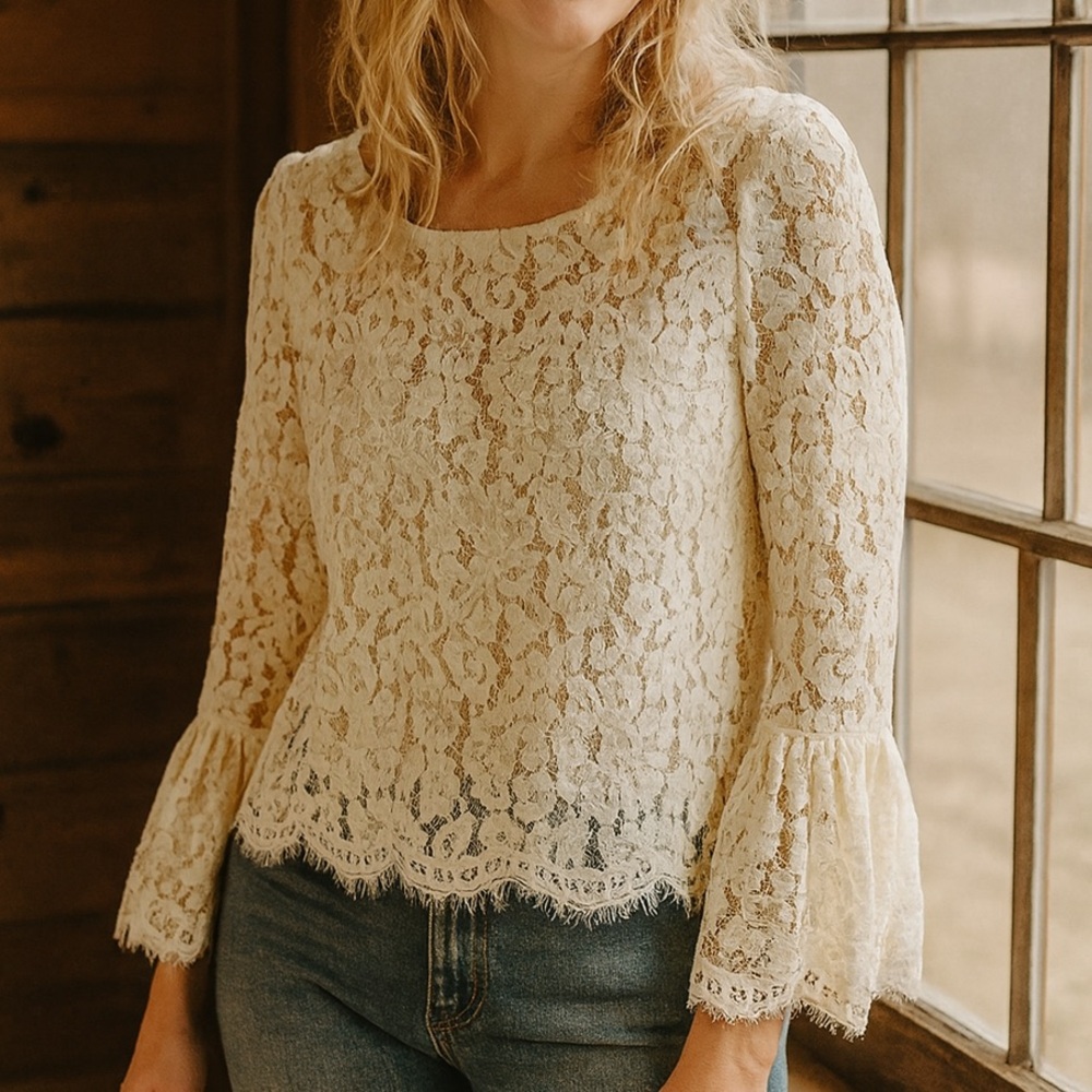 Rose + Olive cream floral lace over lay frayed edge drop sleeve scalloped cuff M